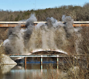 South Fairmont Arch Bridge demolished for I-79 widening